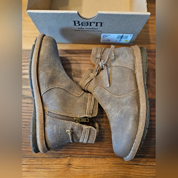 Born Women's Wynter Comfort Booties Women's Grey 37/6.5 - Picture 5 of 10